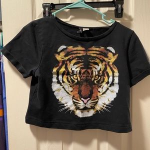 H&M tiger crop top